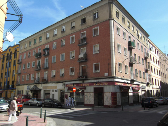 local comercial en Escosura 16