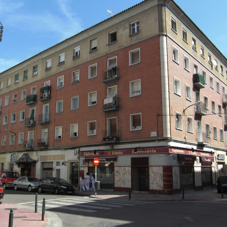 local comercial en Escosura 16